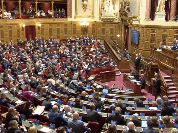 La LOA définitivement adoptée au Parlement