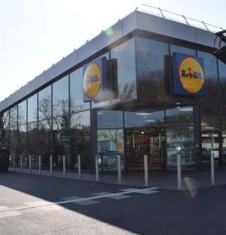 Lidl remet 300 000 euros au service de remplacement